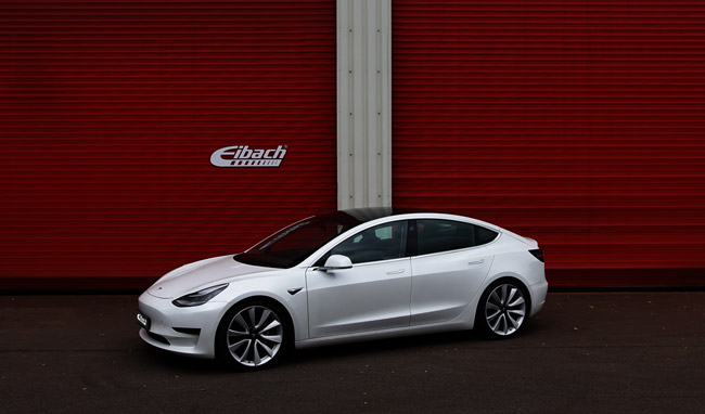 Tesla Model 3 avec Eibach Pro-Kit